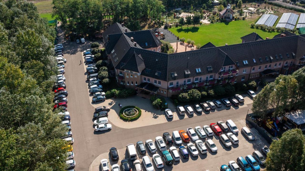 Granada Conference, Wellness And Sport Hotel Kecskemét Exterior foto
