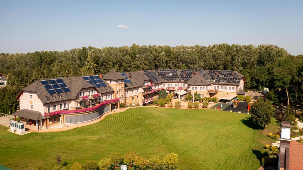 Granada Conference, Wellness And Sport Hotel Kecskemét Exterior foto
