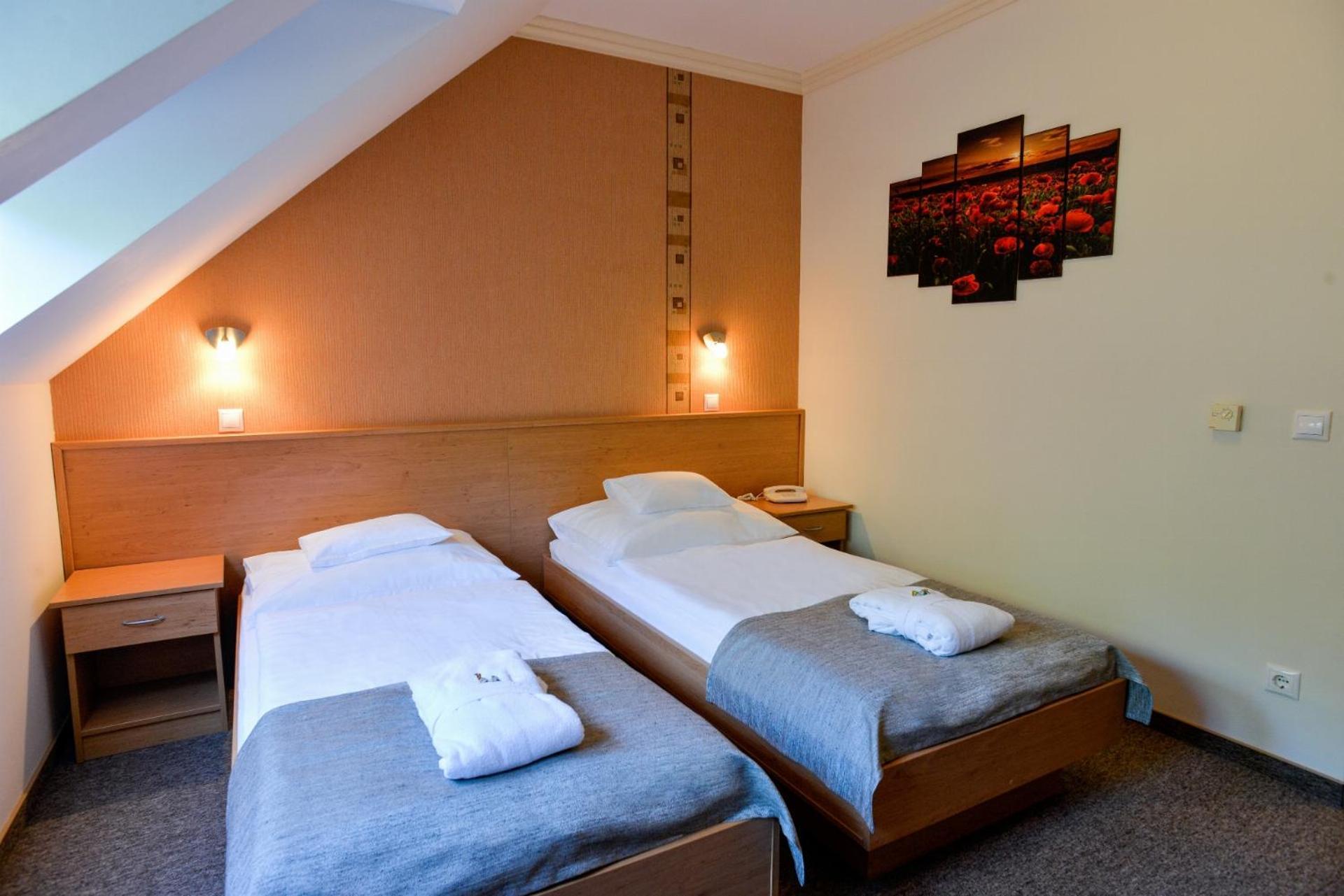 Granada Conference, Wellness And Sport Hotel Kecskemét Exterior foto